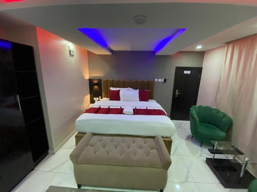 No 95 Suites VI Lagos Kültér fotó